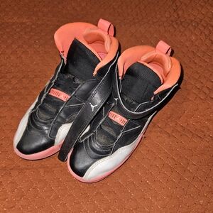 Jordan boys tennis shoes 3Y